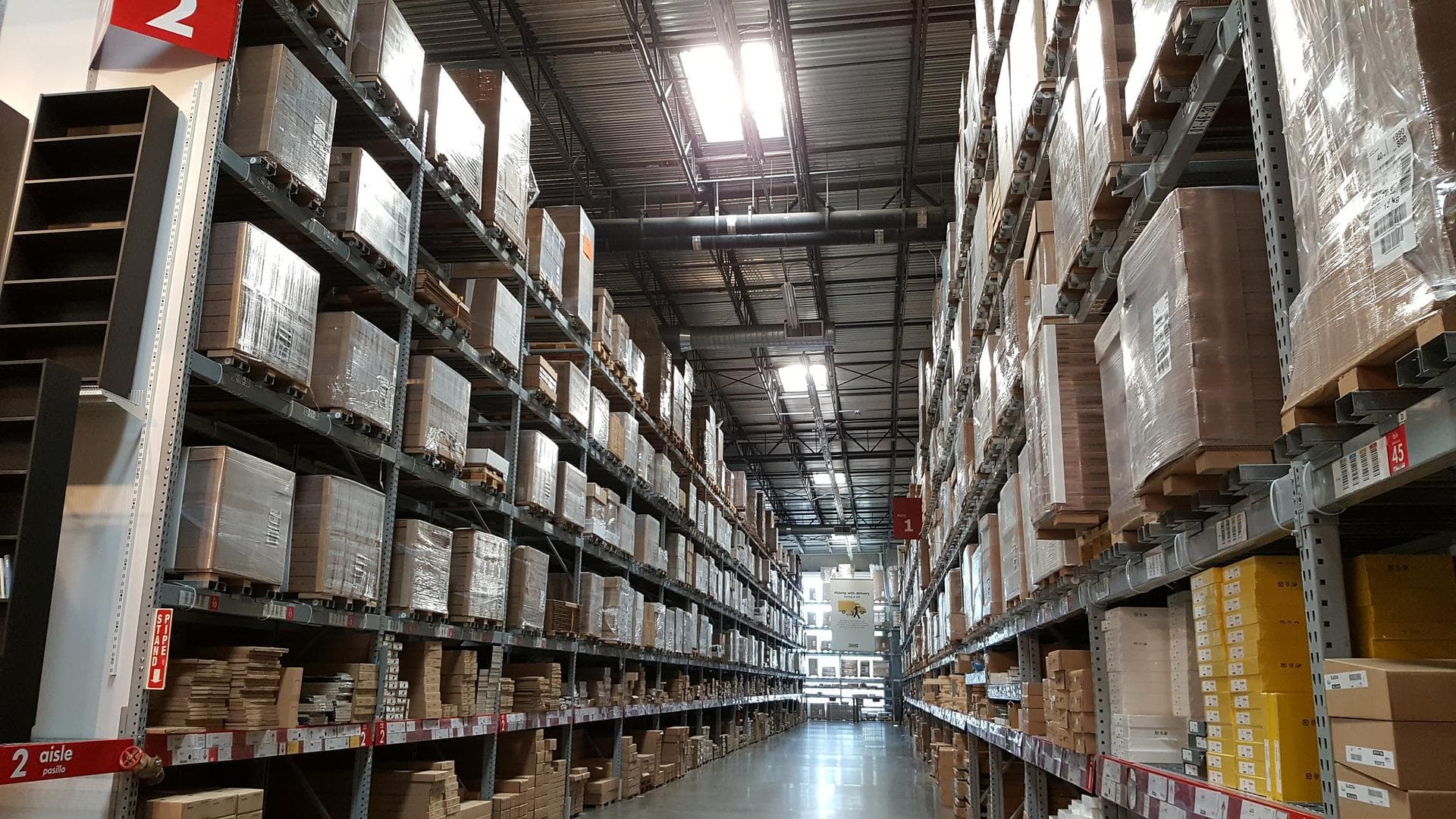 Studiu de caz ERP: Creșterea vânzărilor și optimizarea fluxurilor de distribuție ale Redis Market, cu ajutorul Pluriva ERP