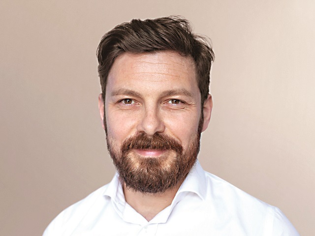 2daniel burcut strategic partnership manager